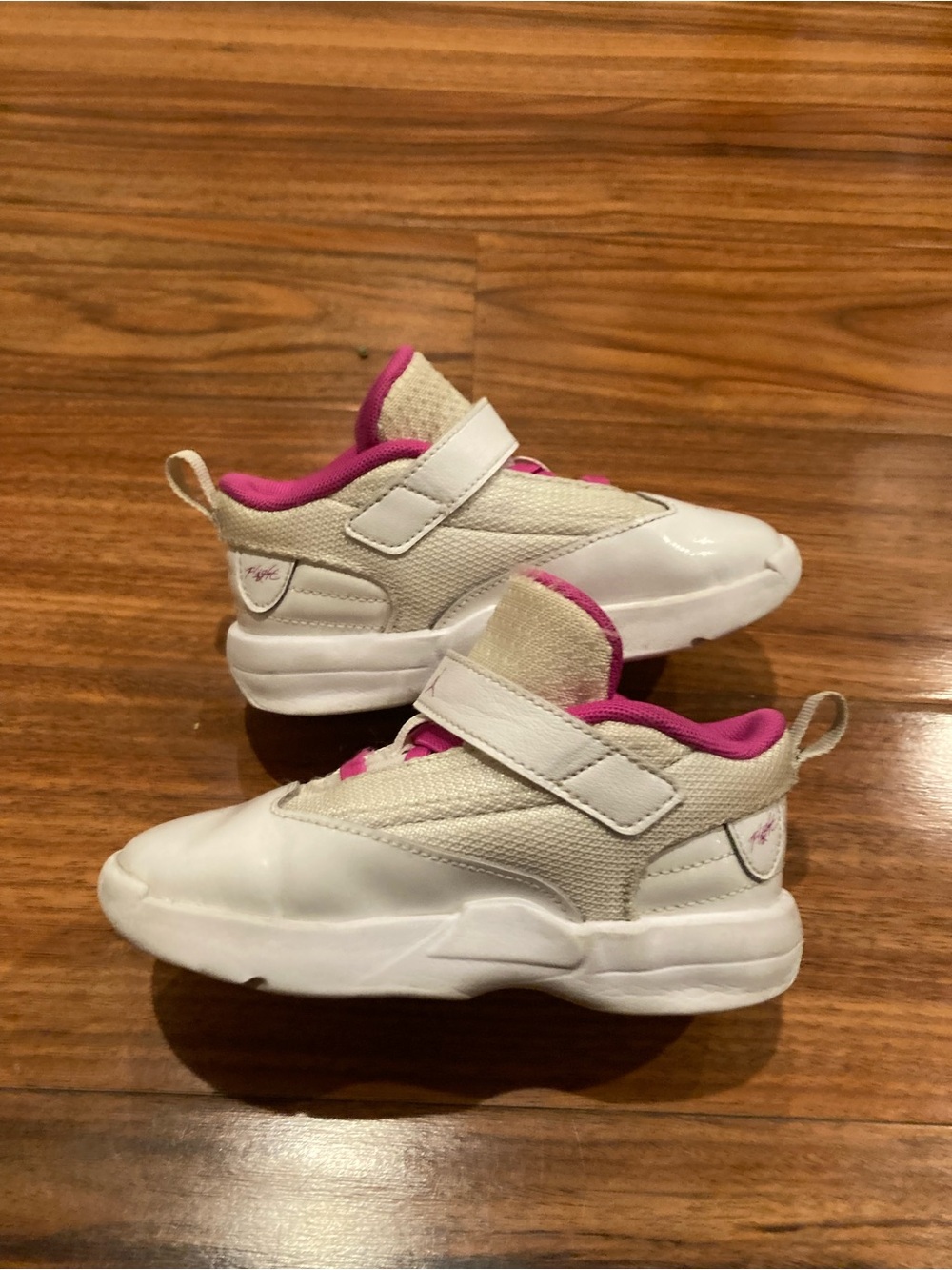 Jordan Max Aura 6 (TD) White Pink Leather Sneakers Air Jordan SZ 8C